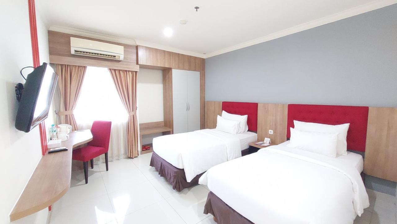 Moritz Hotel Rsab Harapan Kita Yakarta Exterior foto